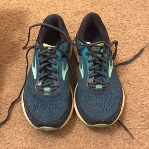 Brooks Adrenaline GTS 18